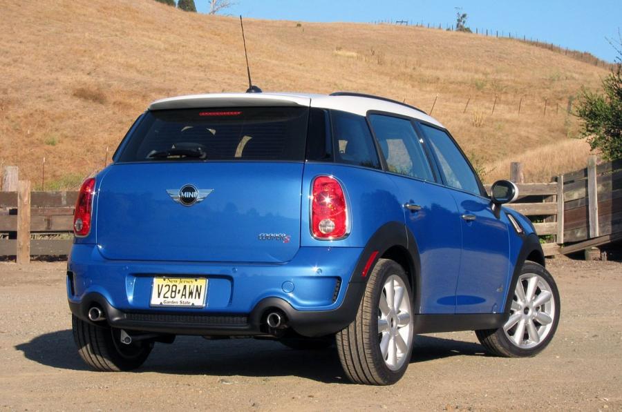  Mini Cooper S Countryman All4 2011 года  (фото 22 из 44)